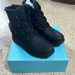Vepose Women’s Winter Black Snow Boots (Size 7.5)